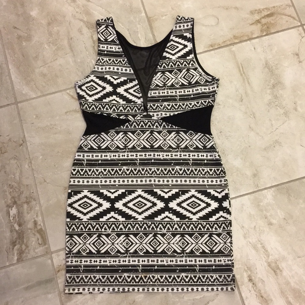 Black/White geometric mini dress